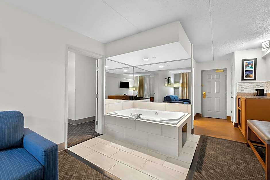 Comfort Inn & Suites Nashville Near Tanger Outlets I-24 Antioch