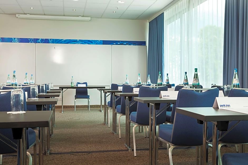 Park Inn By Radisson Frankfurt Airport