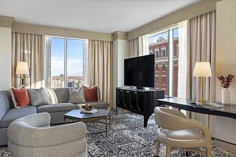 Omni Severin Hotel