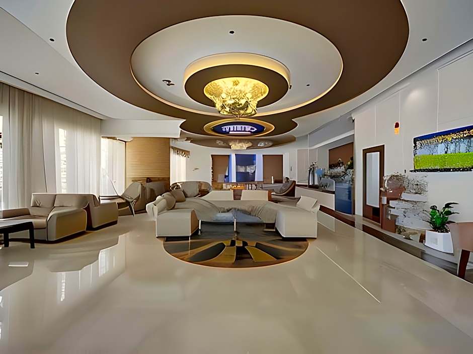 Ewan Ajman Suites Hotel