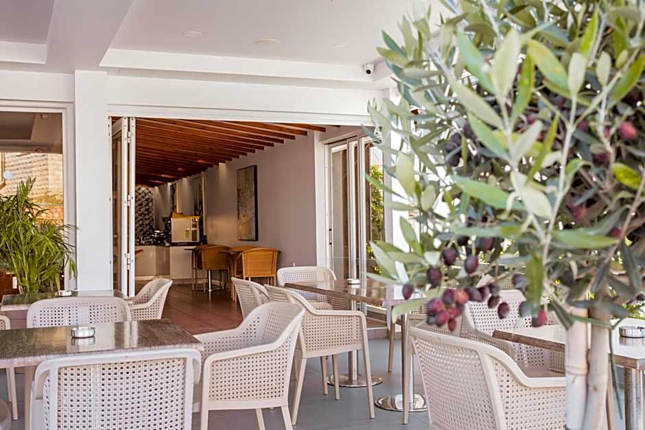 Paul Marie Hotel Apartments