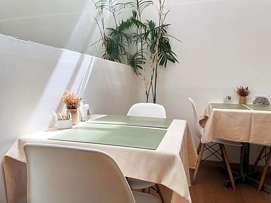 Alpino Hotel