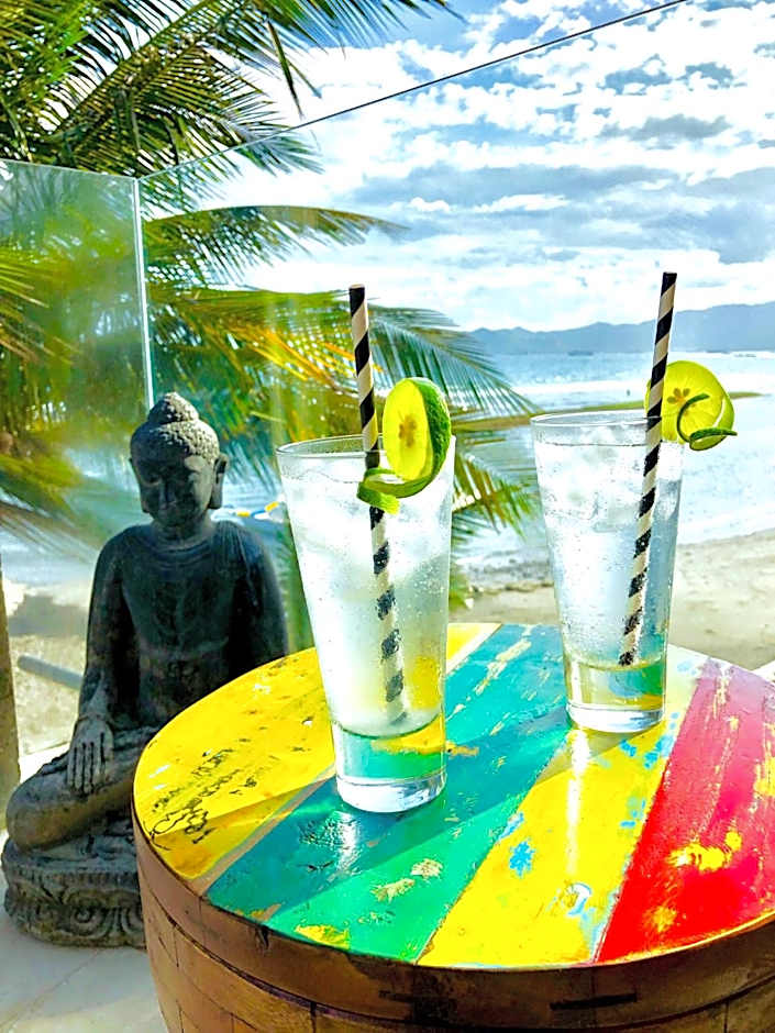 Ocean Suite By A&J - Exceptional Beachfront Apartment - Candidasa