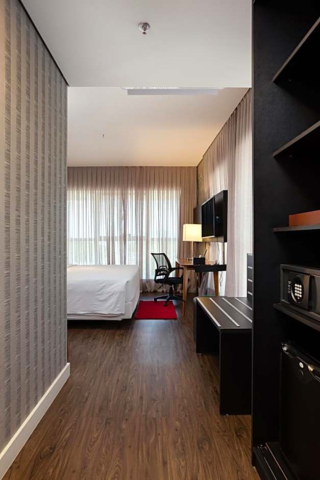 Hilton Garden Inn Praia Brava