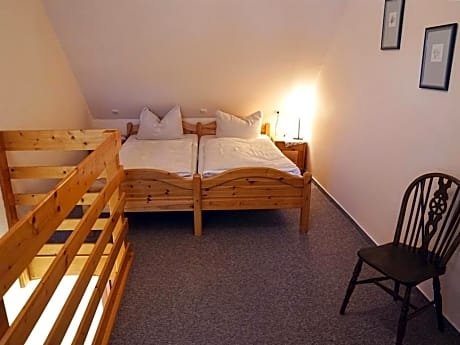 Triple Room with Shower