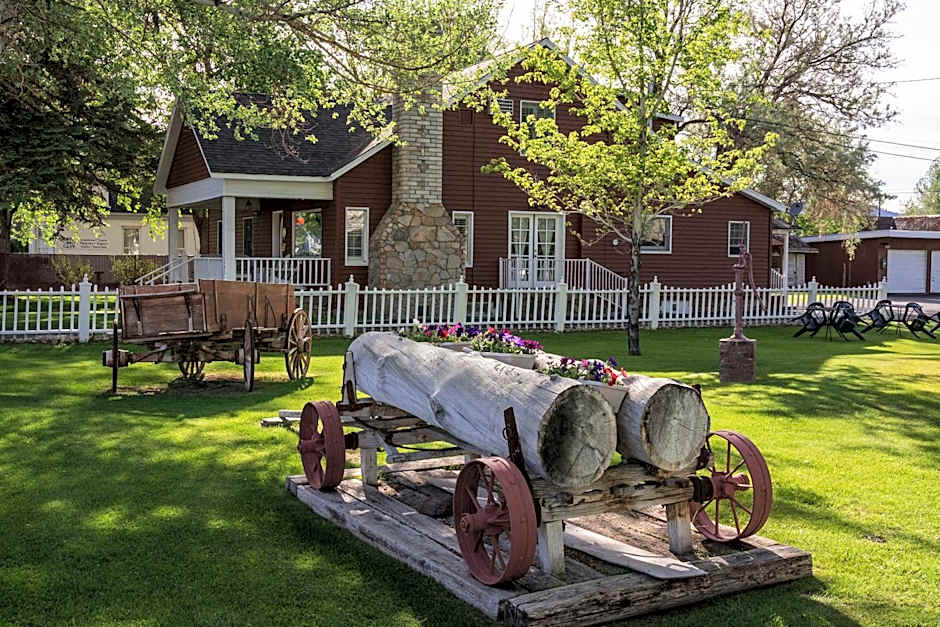Silver Maple Inn