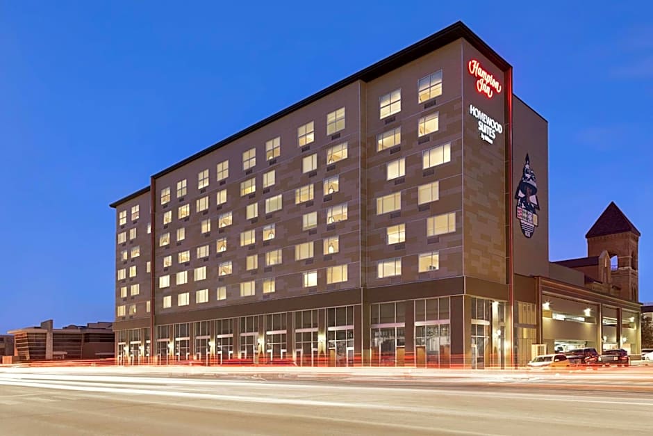 Photo 1 of 50 of Hampton Inn Indianapolis Downtown IUPUI