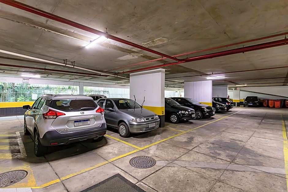 Apartamento em Botafogo a 9min da praia - MRF1307