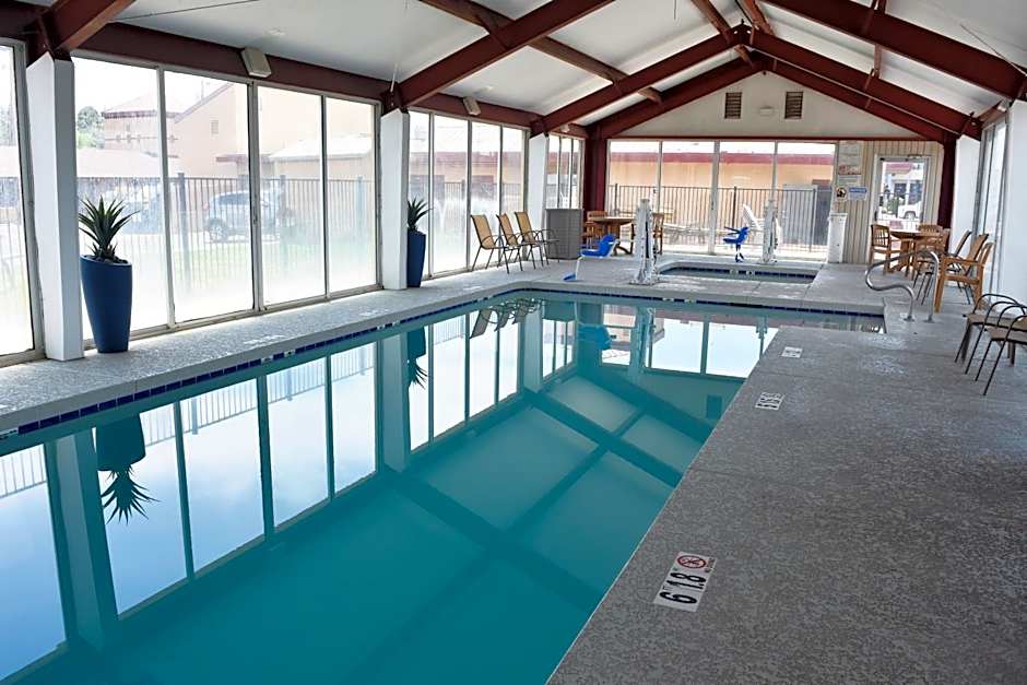 Super 8 by Wyndham Conference Center NAU/Downtown