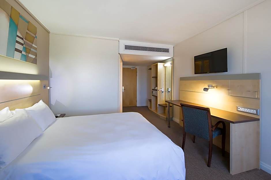 Holiday Inn Express Sandton-Woodmead By IHG