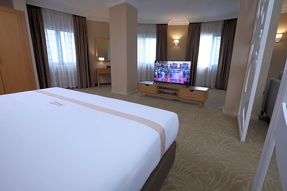 Mado Hotel
