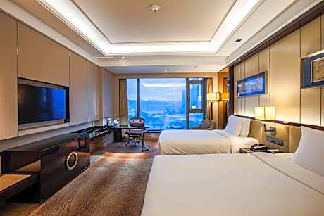 Premium Twin Room with Lounge Access