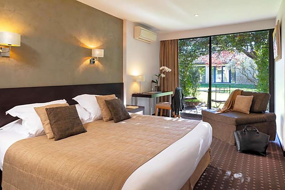 Hôtel Carcarille Restaurant Le C