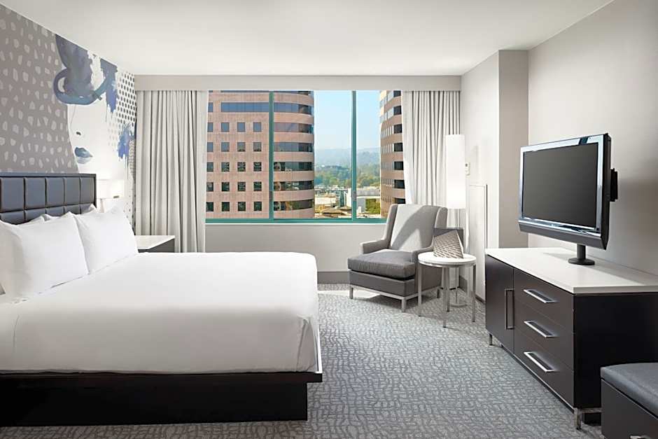 Hilton Woodland Hills/Los Angeles
