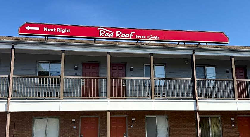 Red Roof Inn & Suites Swansea