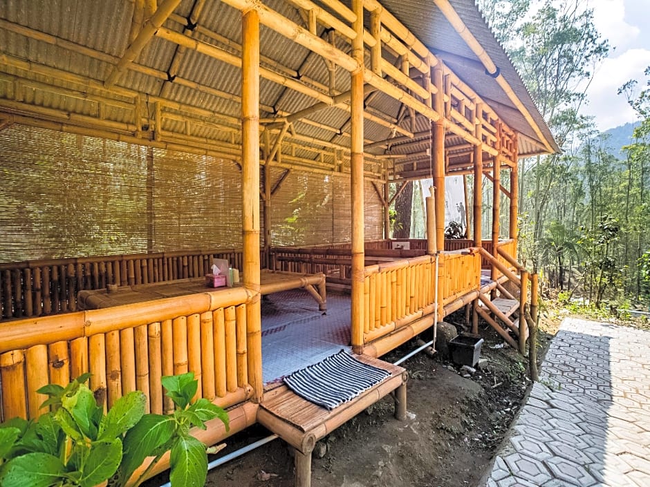 Cigadog Residence Mitra Reddoorz
