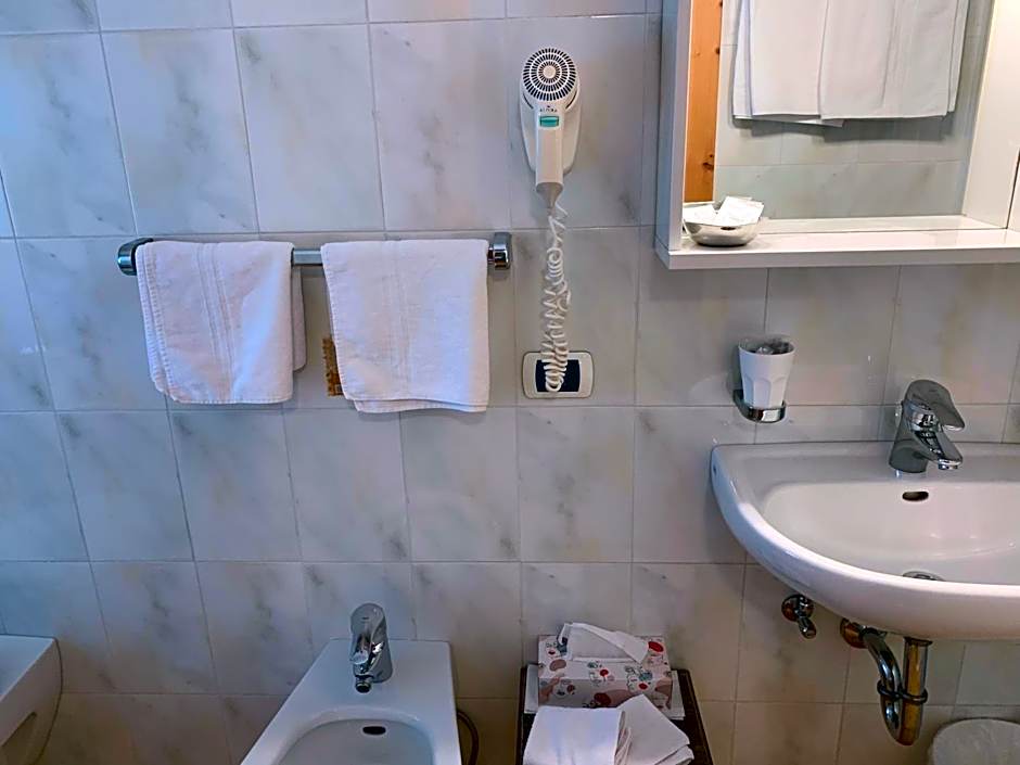 B&B MARINA contacless check in