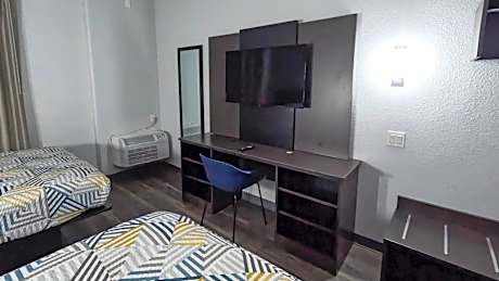 Queen Room - Disability Access