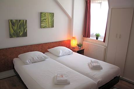 Twin Room with Shared Bathroom