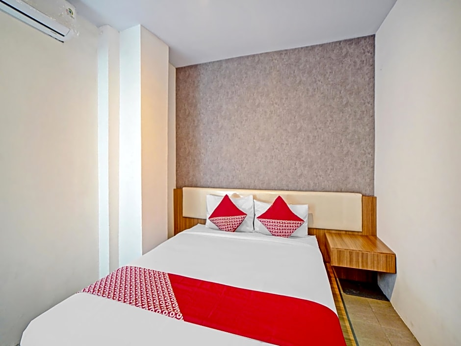 OYO 90559 Gamacity Residence