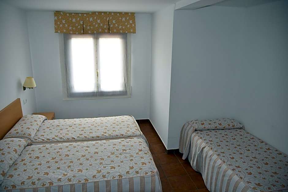 Aparthotel Tres Caminos