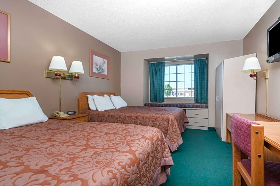 Super 8 by Wyndham Fargo Airport