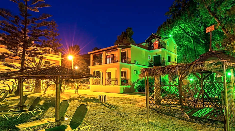 Zarkadis Beach Apartments