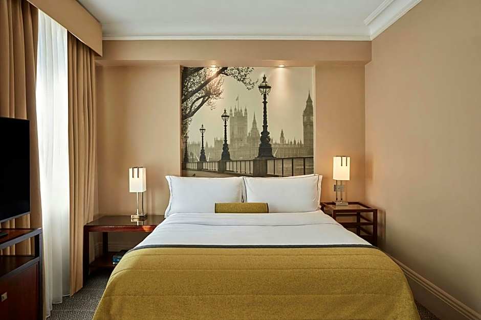 Threadneedles, Autograph Collection by Marriott