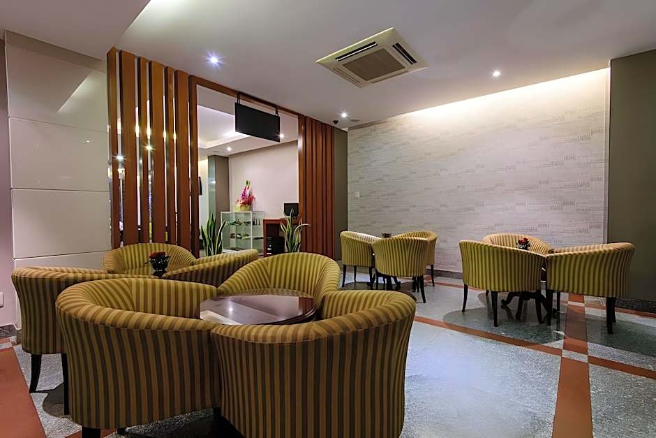 Central Park Saigon Hotel