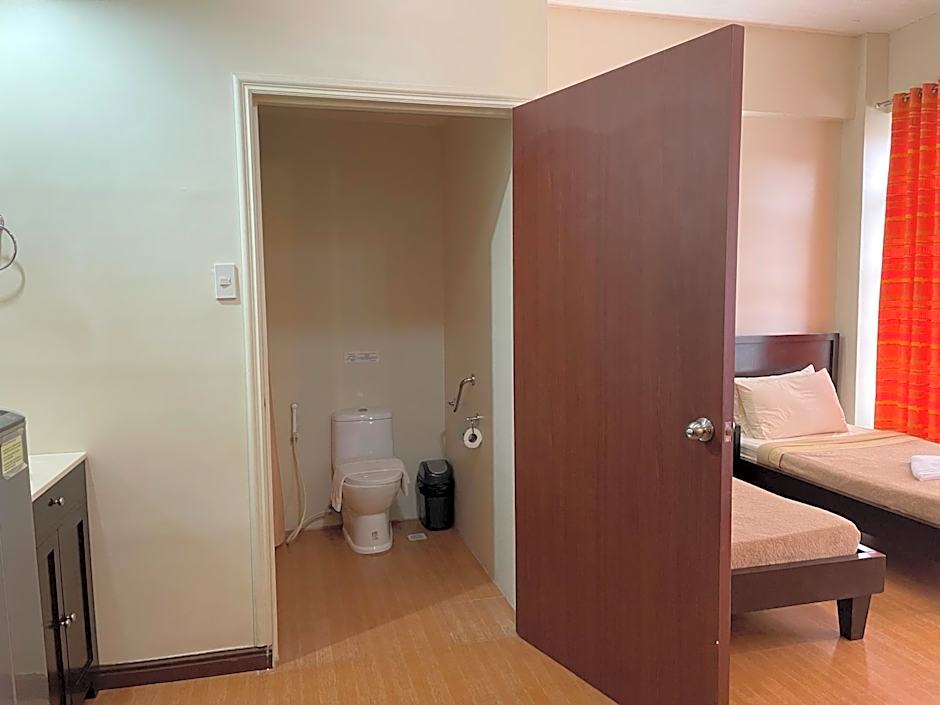 3 Pax Charming Foggy Cold Breeze, Cozy Gardenville Hotel