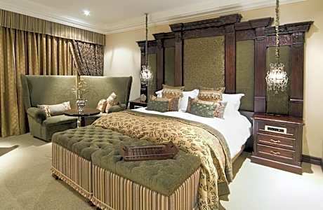 Junior Suite with Balcony