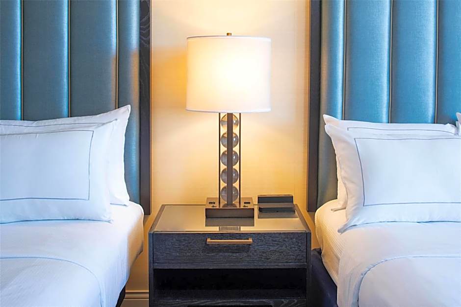 Hilton Milwaukee City Center