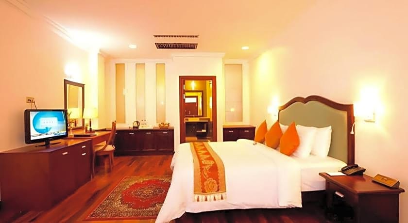 SOKHALAY ANGKOR RESIDENCE AND SPA