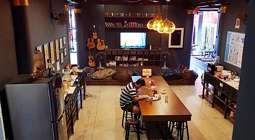 CLOUD on Saladaeng Silom Hostel Bangkok