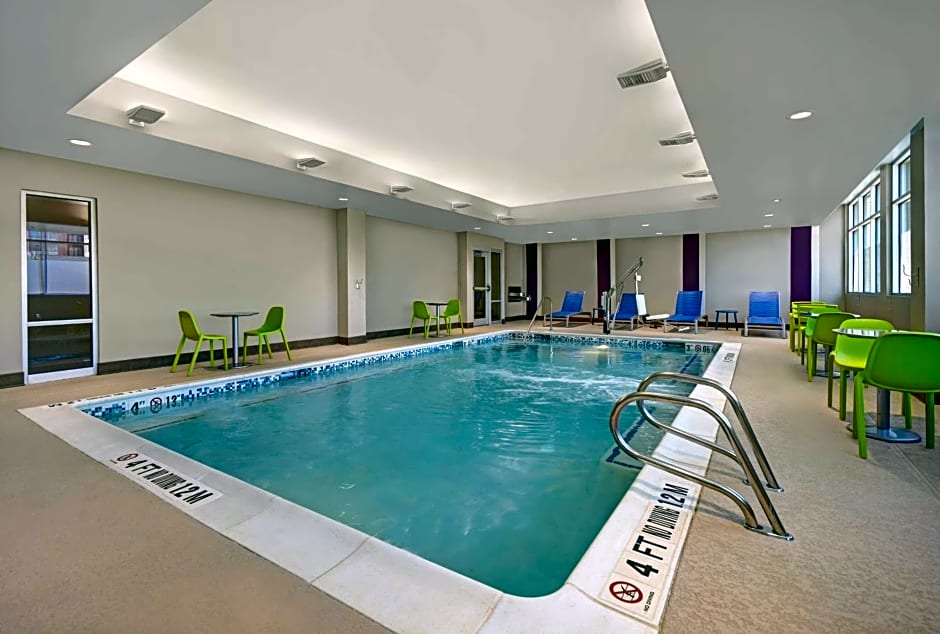 Home2 Suites by Hilton Atlanta Airport North East Point, GA