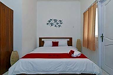 RedDoorz @ Jalan Gatot Subroto Denpasar