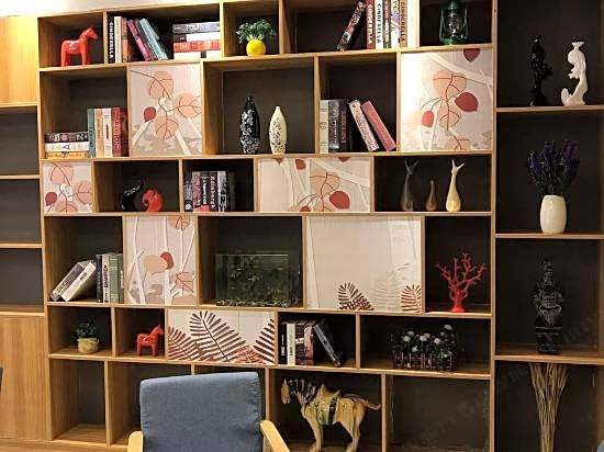 Junyi Select Hotel (Ningbo Modern Mall Store)