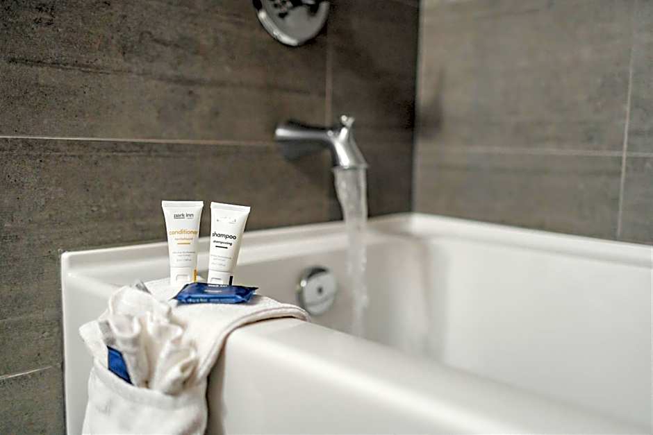 Park Inn by Radisson Edmonton Airport