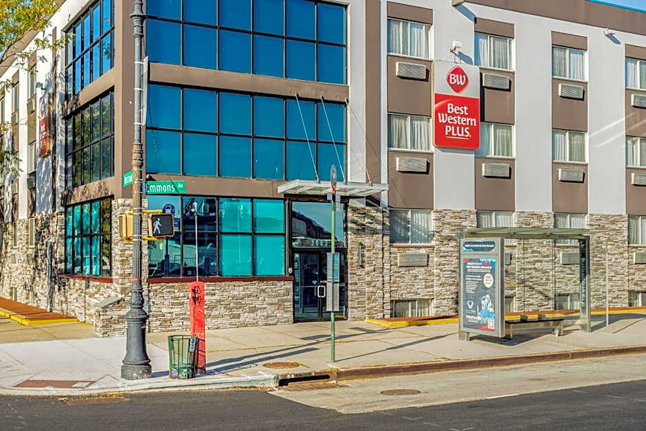 Best Western Plus Brooklyn Bay Hotel