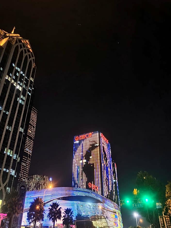 Lavande Hotel Kunming  West Mountain Wanda Plaza