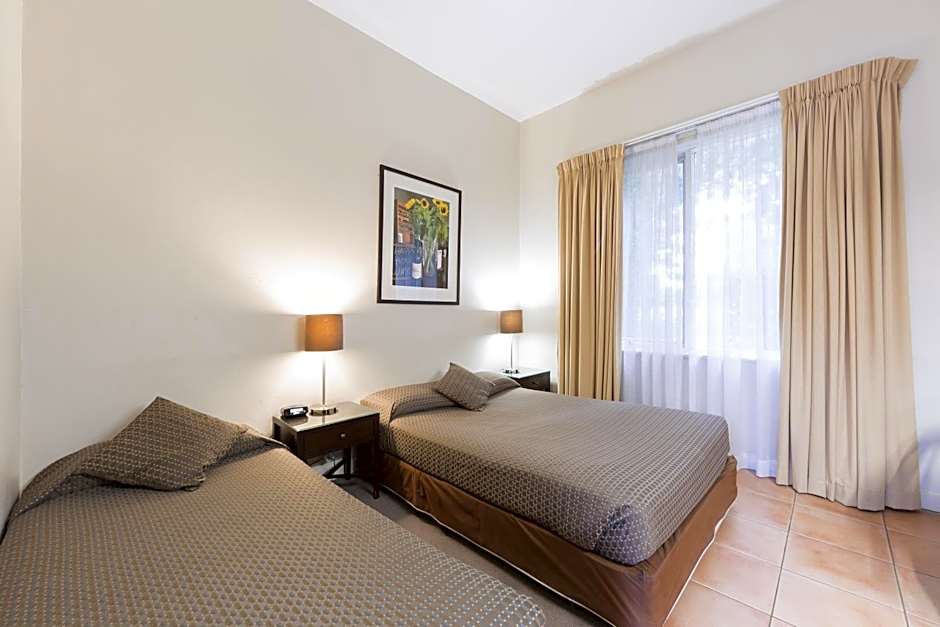 Forrest Hotel & Apartments