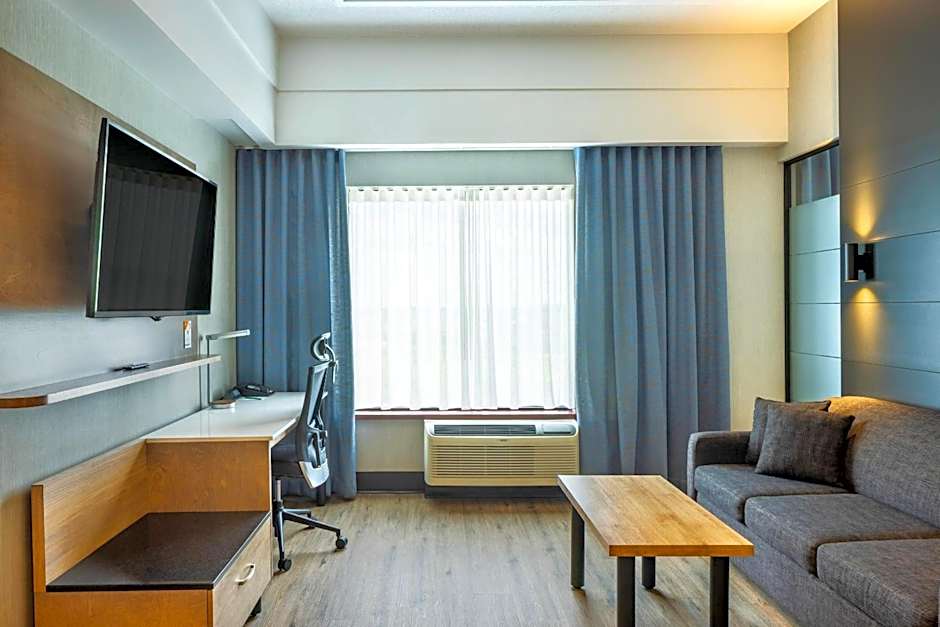 Quality Inn & Suites