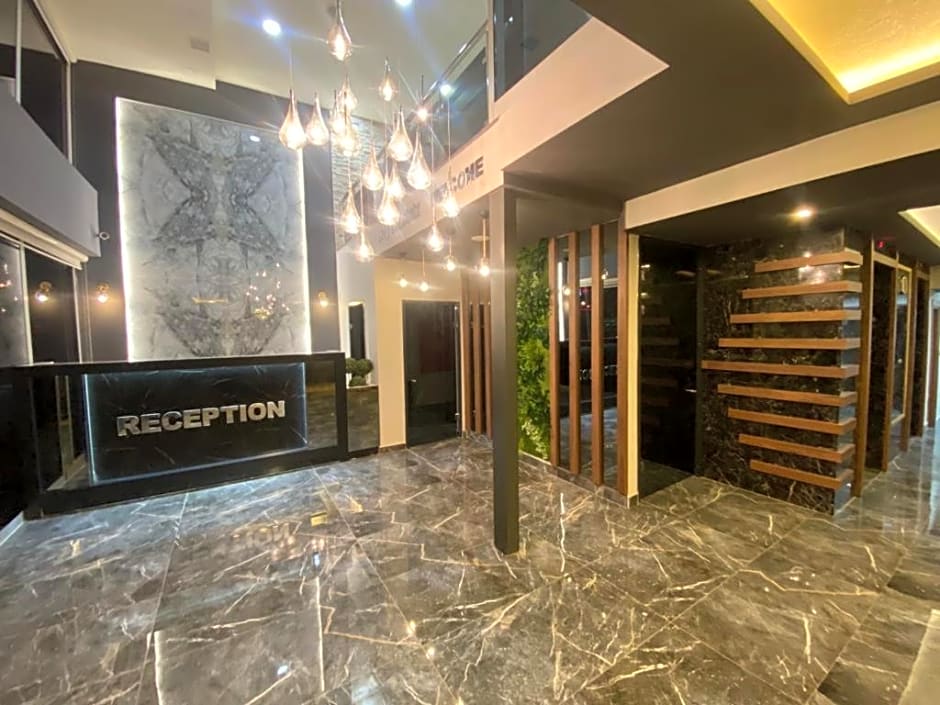 Grand Zara Hotel