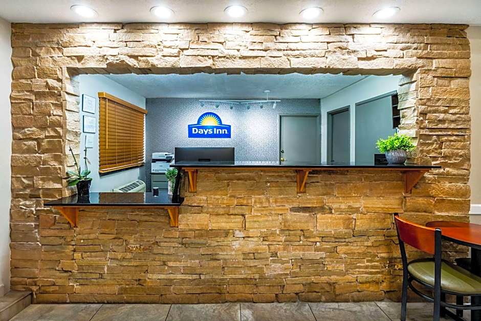 Days Inn by Wyndham Los Lunas