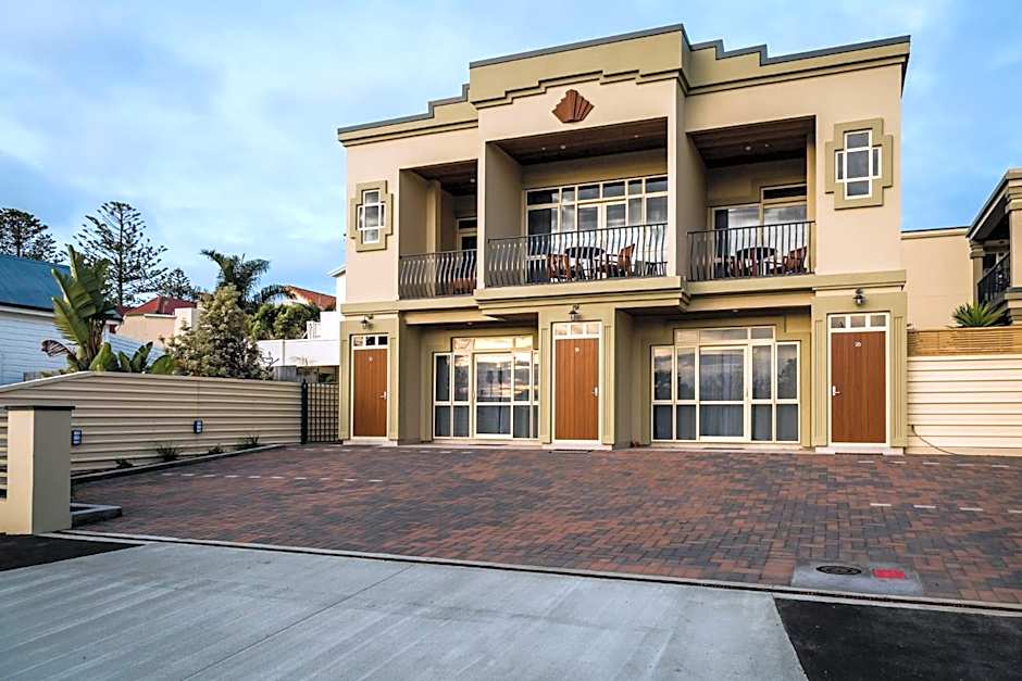 Pebble Beach Motor Inn