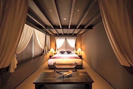 Deluxe King Room(Calm Bali)