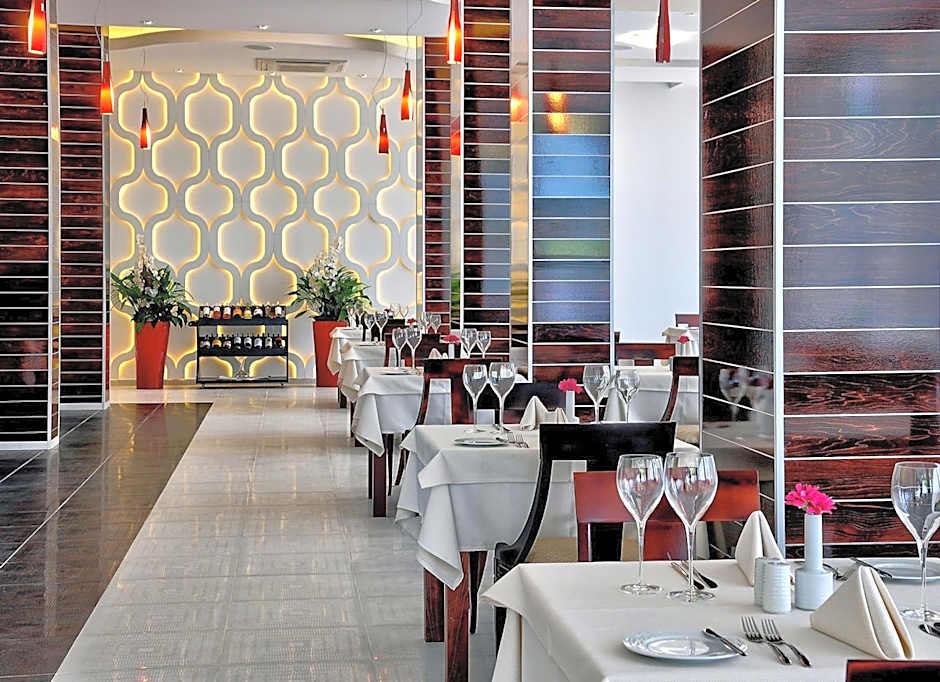 GRIFID Metropol Hotel - Premium All inclusive & Private Beach - Adults Only