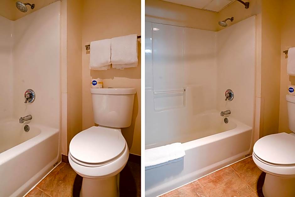 OYO Hotel Redwood Falls near Jackpot Casino