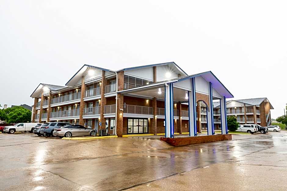 Days Inn & Suites by Wyndham Bossier City - Casino Area