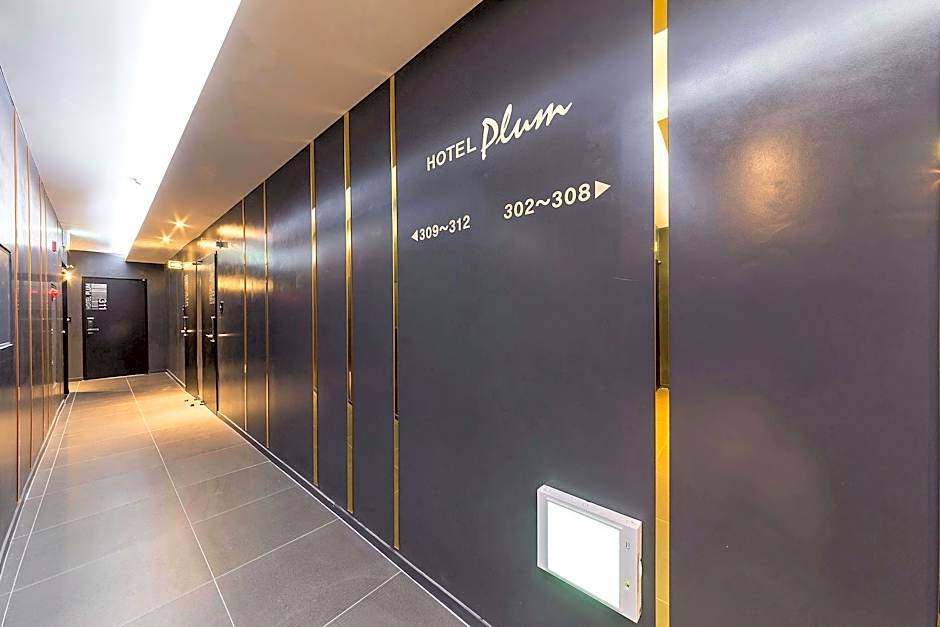 Plum Hotel